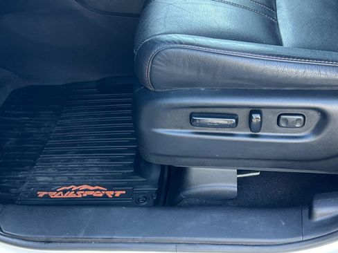 Used 2022 Honda Pilot TrailSport image 20