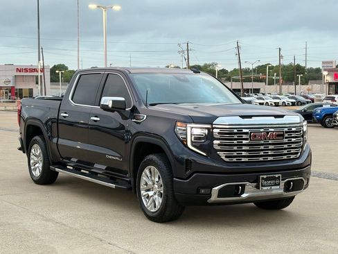 Used 2025 GMC Sierra 1500 Denali w/ Technology Package AWD/4WD image 5