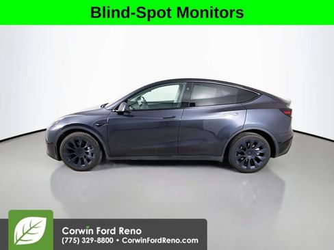 Used 2025 Tesla Model Y Long Range AWD/4WD image 4