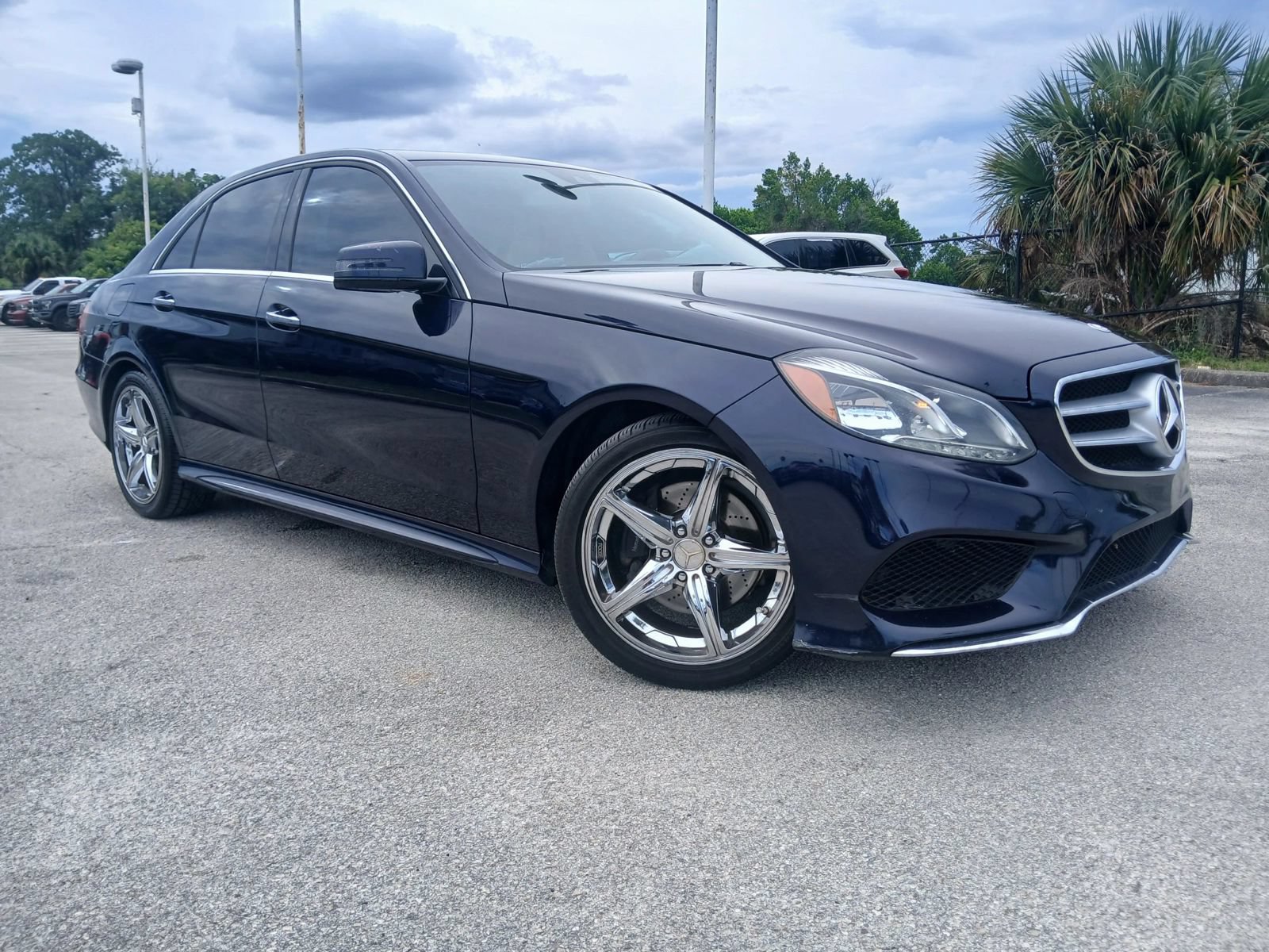 Used 2016 Mercedes-Benz E 350 Sedan image 3