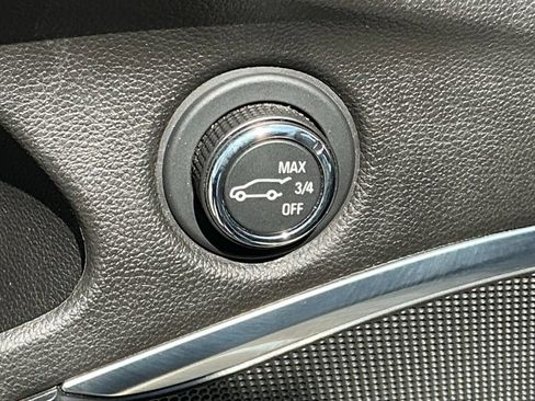 Used 2019 Buick Enclave Essence w/ Trailering Package, 5000 lbs. FWD image 11