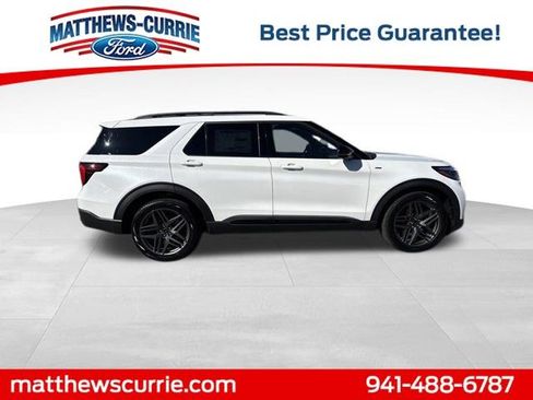 New 2026 Ford Explorer ST-Line w/ ST-Line Street Pack image 3