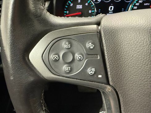 Used 2019 Chevrolet Suburban Premier AWD/4WD image 22