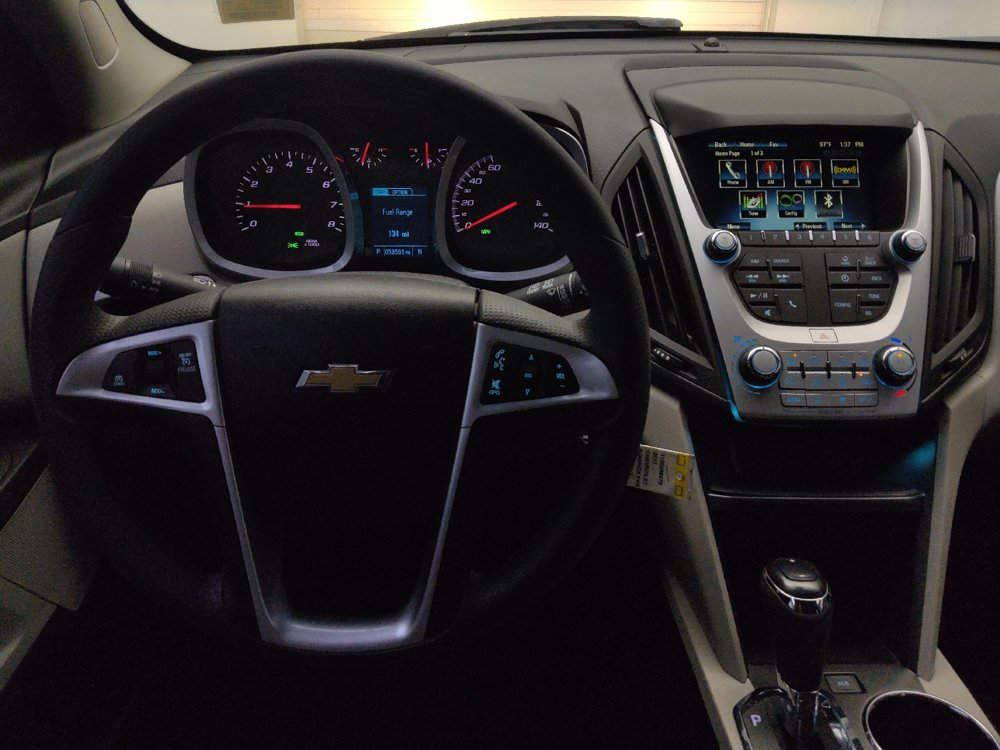 Used 2017 Chevrolet Equinox LT FWD image 22