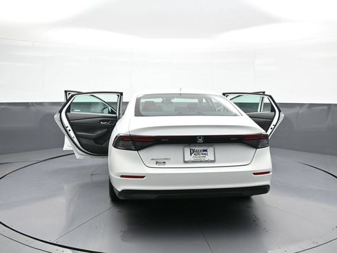 Used 2023 Honda Accord EX image 47
