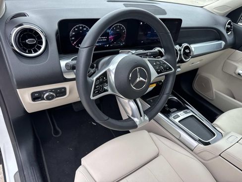 Used 2026 Mercedes-Benz GLB 250 image 18