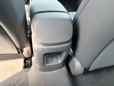 New 2026 Hyundai Elantra SE FWD image 16