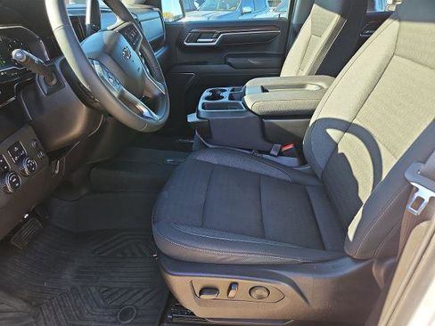 Used 2023 Chevrolet Silverado 1500 LT Trail Boss AWD/4WD image 50