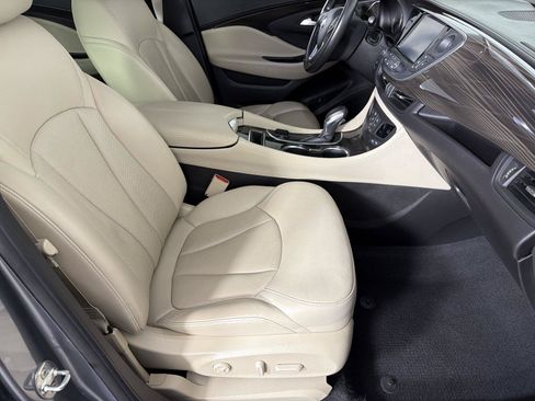 Certified 2020 Buick Envision Premium w/ Driver Confidence Package AWD/4WD image 11