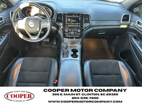 Used 2021 Jeep Grand Cherokee Laredo X image 22