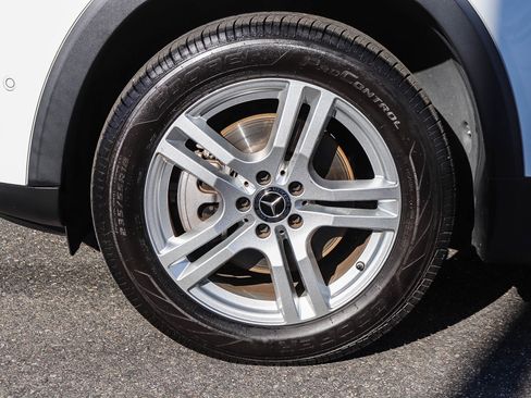 Used 2022 Mercedes-Benz GLB 250 4MATIC image 12