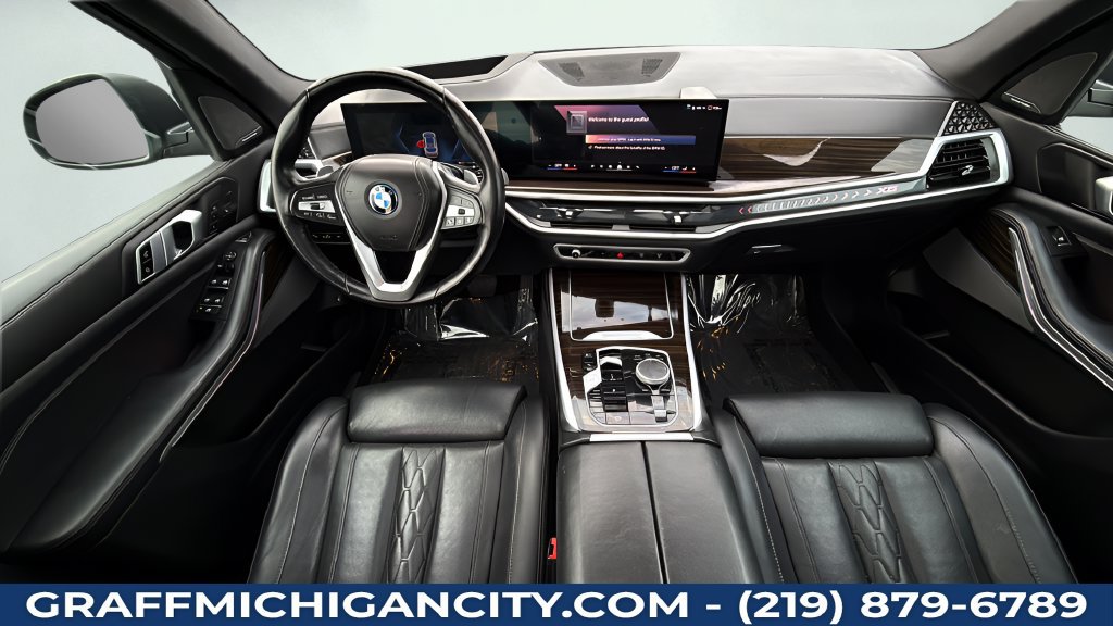 Used 2025 BMW X5 xDrive50e AWD/4WD image 14