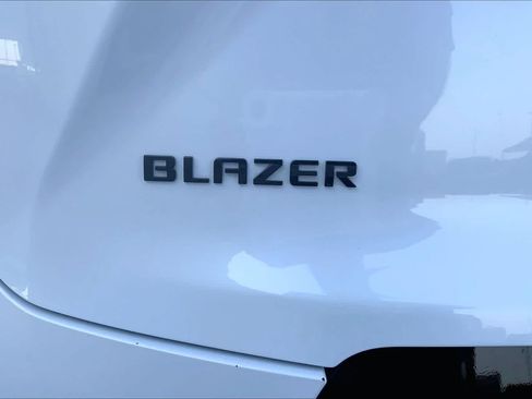 Used 2024 Chevrolet Blazer RS w/ Driver Confidence II Package FWD image 33