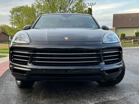 Used 2019 Porsche Cayenne image 2