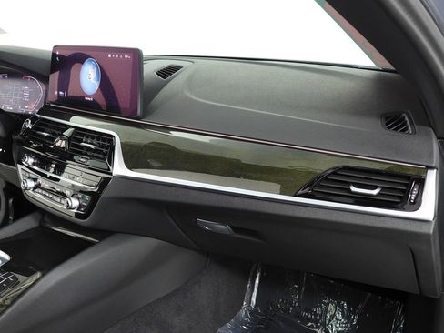 Certified 2023 BMW 530i w/ Convenience Package RWD image 14