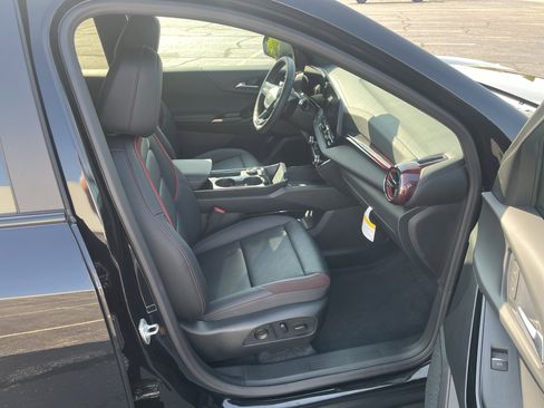 Used 2026 Chevrolet Equinox RS w/ Convenience Package III image 16