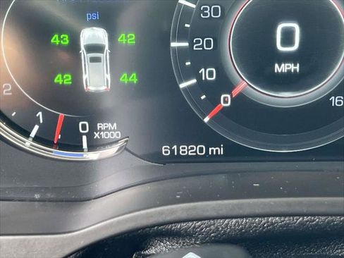 Used 2018 Cadillac Escalade Premium Luxury AWD/4WD image 30