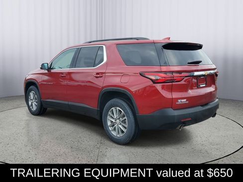 Used 2023 Chevrolet Traverse LT image 5
