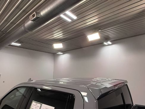Used 2025 GMC Sierra 1500 AT4 w/ AT4 Preferred Package AWD/4WD image 43