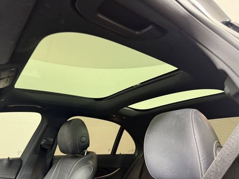 Used 2022 Mercedes-Benz E 450 4MATIC Sedan image 13