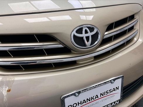 Used 2013 Toyota Corolla LE image 23