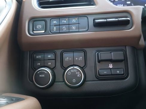 Used 2023 Chevrolet Suburban High Country w/ Max Trailering Package image 21