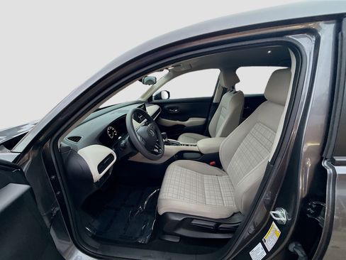 Certified 2023 Honda HR-V LX image 18