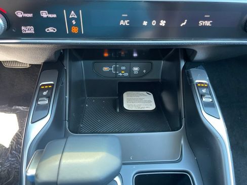 New 2026 Kia Sorento S FWD image 23