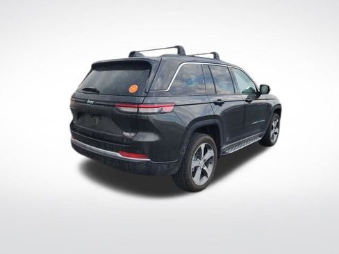 Used 2024 Jeep Grand Cherokee Limited 4xe w/ Trailer Tow Package image 5