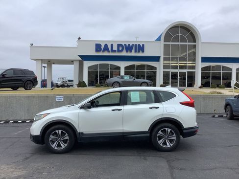 Used 2017 Honda CR-V LX image 4