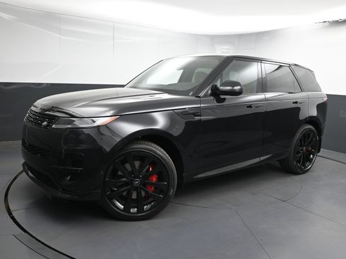 Used 2025 Land Rover Range Rover Sport Dynamic SE image 4