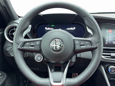 New 2025 Alfa Romeo Giulia image 16
