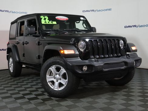 Used 2022 Jeep Wrangler Unlimited Sport AWD/4WD image 2