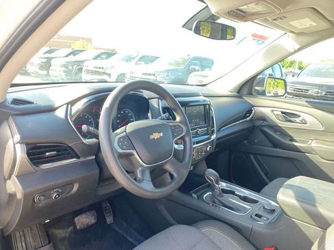 Used 2021 Chevrolet Traverse LS w/ LPO, Blackout Package FWD image 10