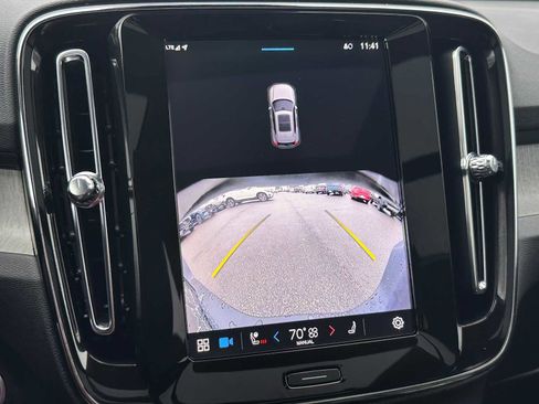 Used 2025 Volvo XC40 B5 Core w/ Protection Package Premier image 26