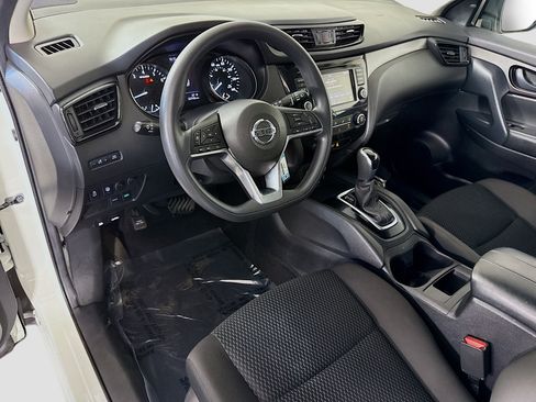 Used 2020 Nissan Rogue Sport S image 22