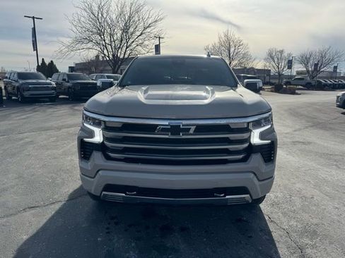 Used 2026 Chevrolet Silverado 1500 High Country w/ Technology Package image 2