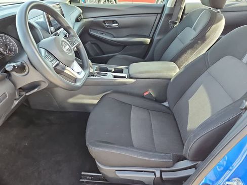 Used 2024 Nissan Sentra SV image 17