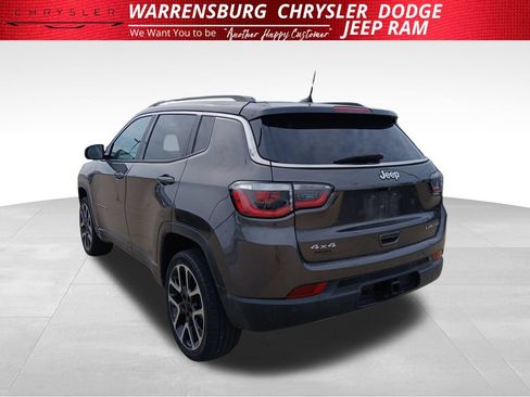 Used 2017 Jeep Compass Limited AWD/4WD image 6