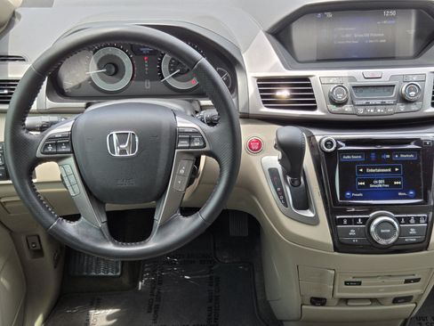 Used 2016 Honda Odyssey Touring Elite image 29