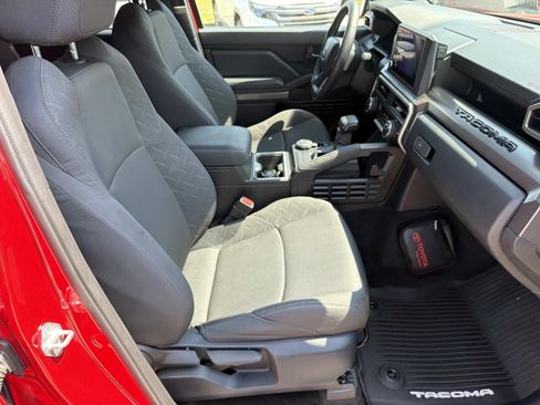 Used 2024 Toyota Tacoma SR5 AWD/4WD image 13