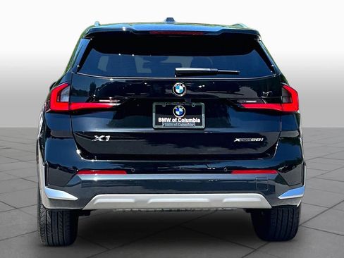 Certified 2025 BMW X1 xDrive28i w/ Convenience Package AWD/4WD image 4