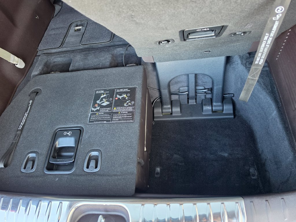 Used 2018 Kia Sedona SX Limited FWD image 34