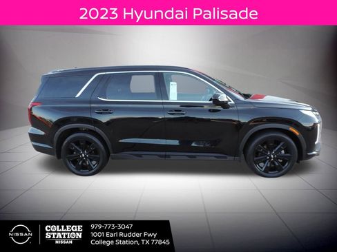 Used 2023 Hyundai Palisade XRT image 2