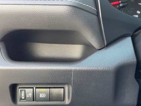 Certified 2022 Toyota RAV4 LE image 29