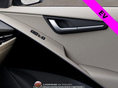 New 2025 Kia Niro Wave w/ Wave Preserve Package FWD image 31