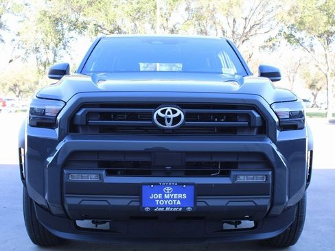 Used 2025 Toyota 4Runner SR5 image 2