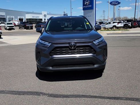 Used 2024 Toyota RAV4 XLE AWD/4WD image 4