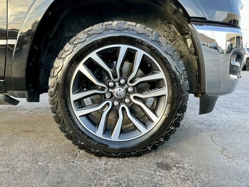 Used 2025 RAM 1500 Limited w/ Trailer Tow Group image 20