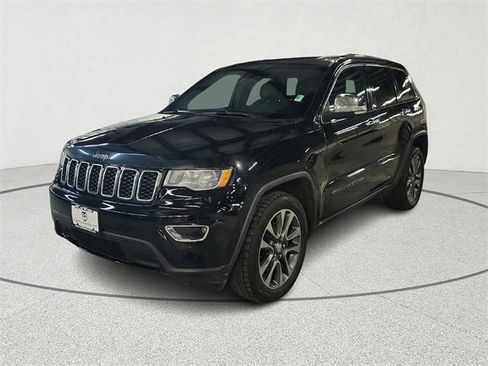 Used 2018 Jeep Grand Cherokee Limited w/ Trailer Tow Group IV image 5